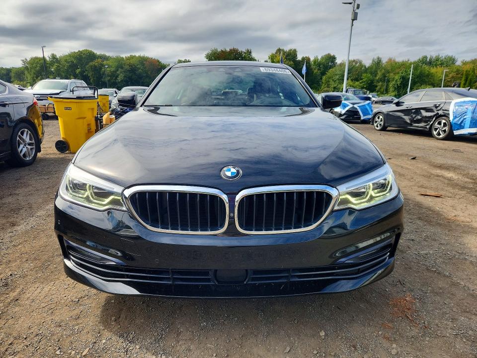 69348406 :رقم المزاد ، WBAJE7C58JG891845 vin ، 2018 Bmw 540 مزاد بيع