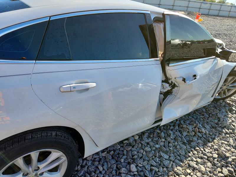 Продаж на аукціоні авто 2018 Chevrolet Malibu, vin: 1G1ZD5ST6JF210657, номер лоту: 70423036