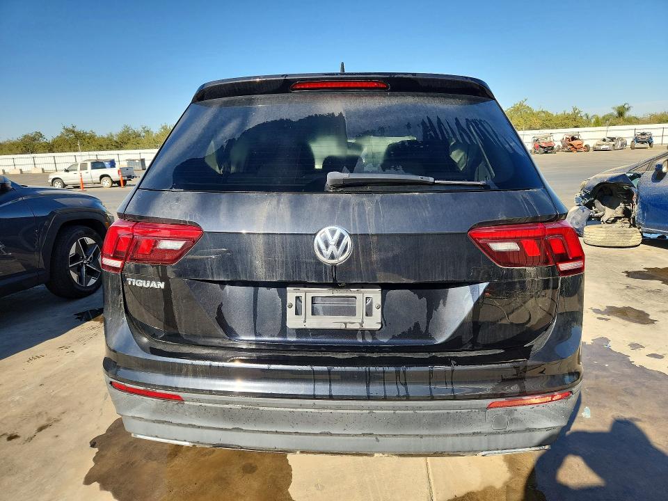 Продажа на аукционе авто 2021 Volkswagen Tiguan, vin: 3VV1B7AX0MM121215, номер лота: 69182716