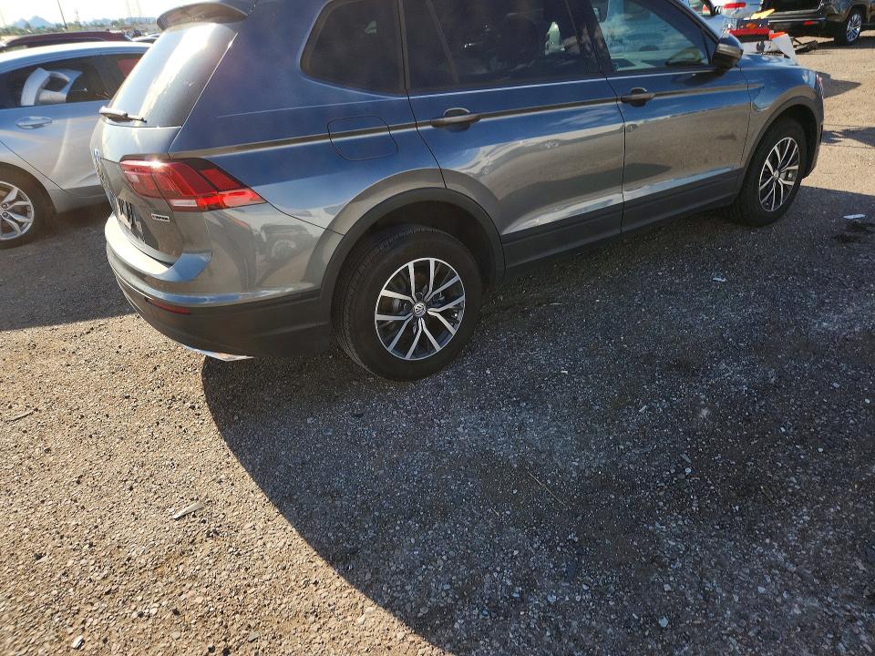 67870476 :رقم المزاد ، 3VV0B7AX0MM078622 vin ، 2021 Volkswagen Tiguan مزاد بيع