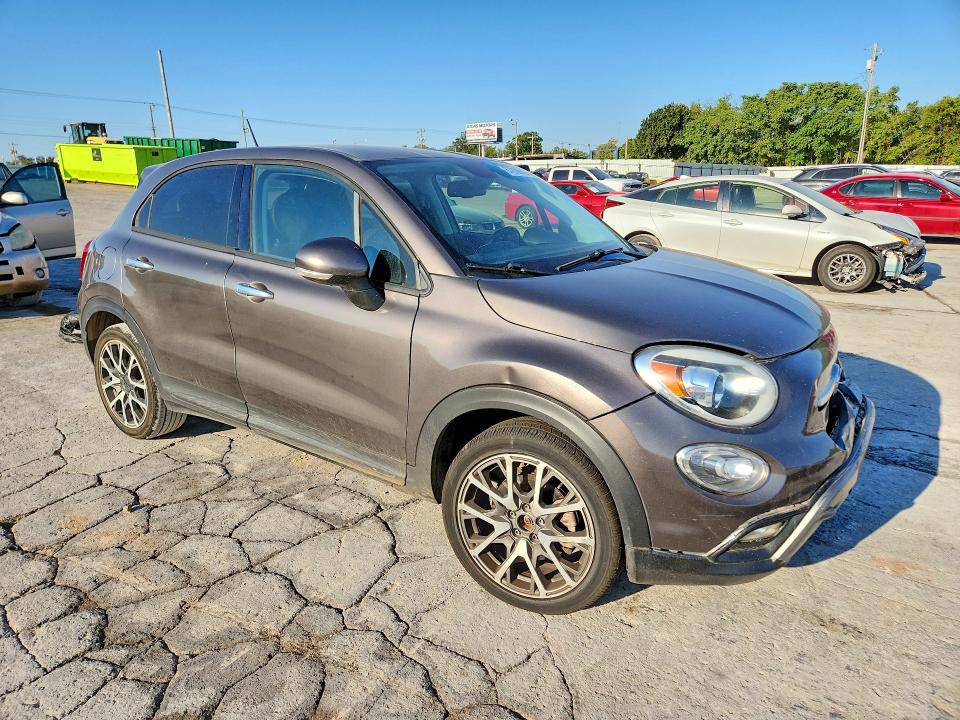 67218916 :رقم المزاد ، ZFBCFXET9GP410372 vin ، 2016 Fiat 500x مزاد بيع