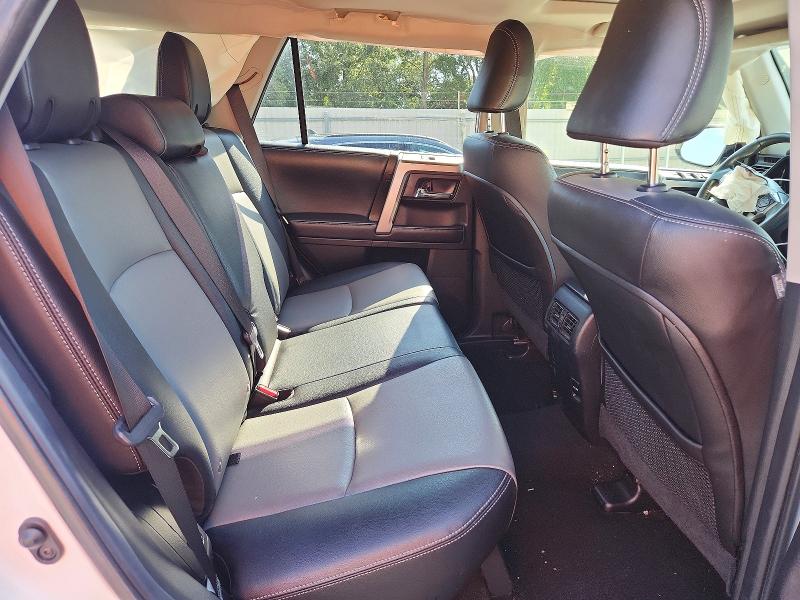 Продаж на аукціоні авто 2018 Toyota 4runner, vin: JTEZU5JR0J5179906, номер лоту: 69907676