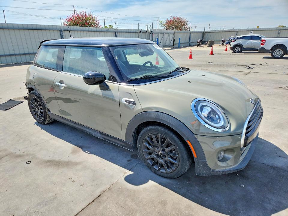 Продажа на аукционе авто 2021 Mini Cooper, vin: WMWXR3C08M2M92236, номер лота: 70496886