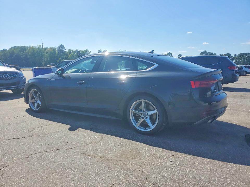 67700346 :رقم المزاد ، WAUENCF59JA123719 vin ، 2018 Audi A5 مزاد بيع