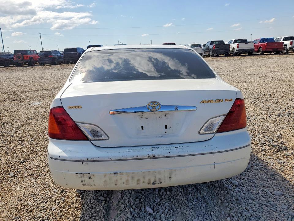 2001 Toyota Avalon მანქანა იყიდება აუქციონზე, vin: 4T1BF28B21U153686, აუქციონის ნომერი: 69226746