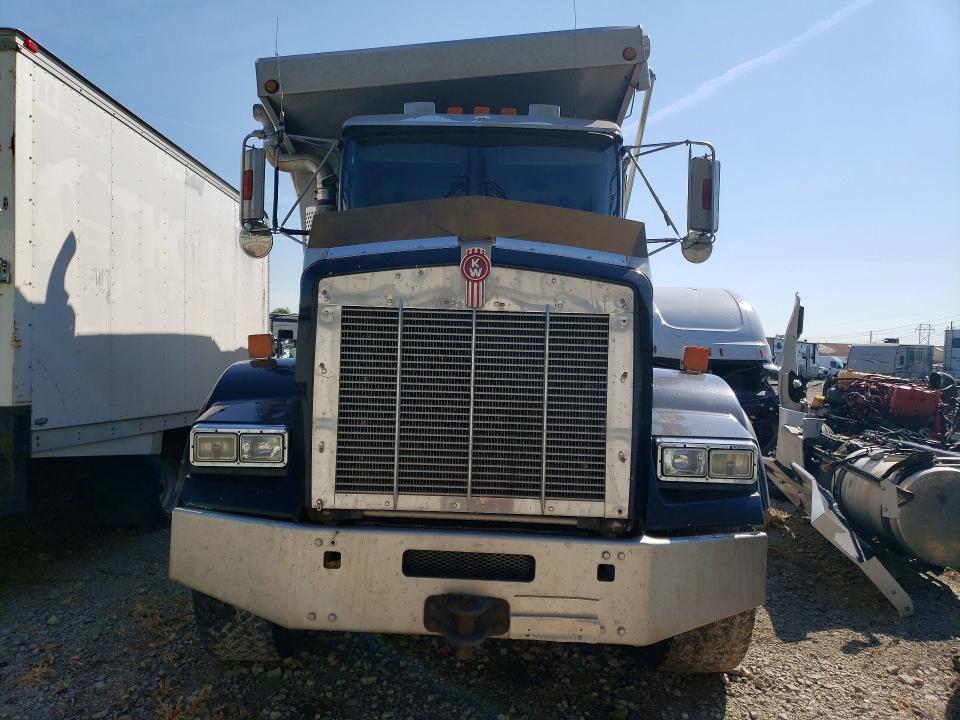 Продажа на аукционе авто 2002 Kenworth T8 Series, vin: 1NKDL00X72J898243, номер лота: 67468186