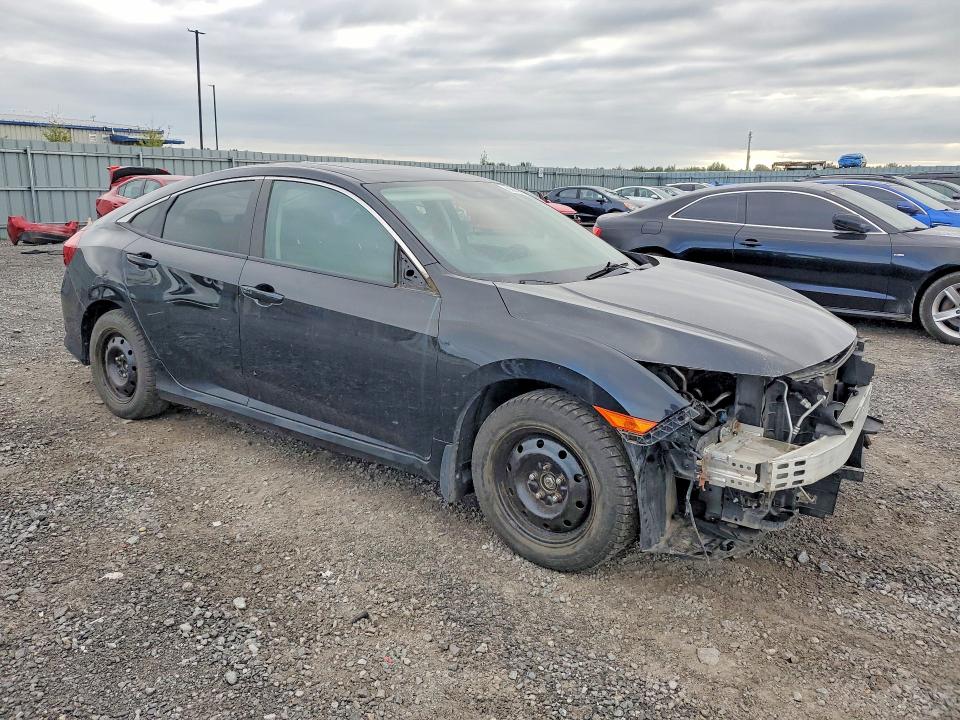 66640946 :رقم المزاد ، 2HGFC2F8XJH040630 vin ، 2018 Honda Civic مزاد بيع