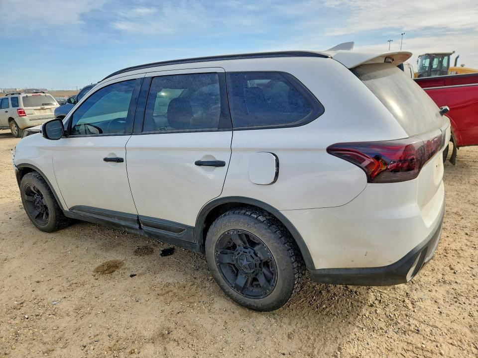 69936866 :رقم المزاد ، JA4JZ4AX5JZ613610 vin ، 2018 Mitsubishi Outlander مزاد بيع