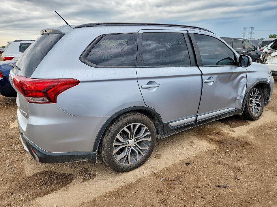 2016 Mitsubishi Outlander მანქანა იყიდება აუქციონზე, vin: JA4AD3A38GZ009015        , აუქციონის ნომერი: 68286366