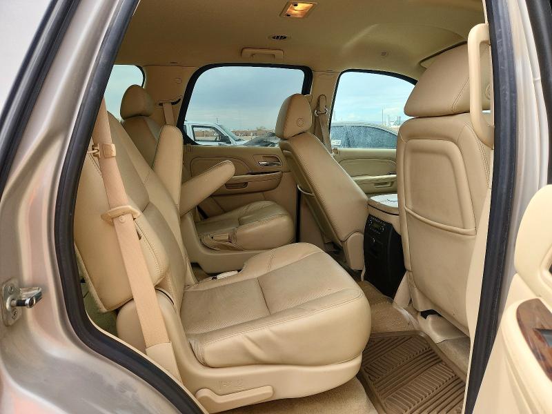 2008 Cadillac Escalade მანქანა იყიდება აუქციონზე, vin: 1GYFK63848R180531, აუქციონის ნომერი: 67208696
