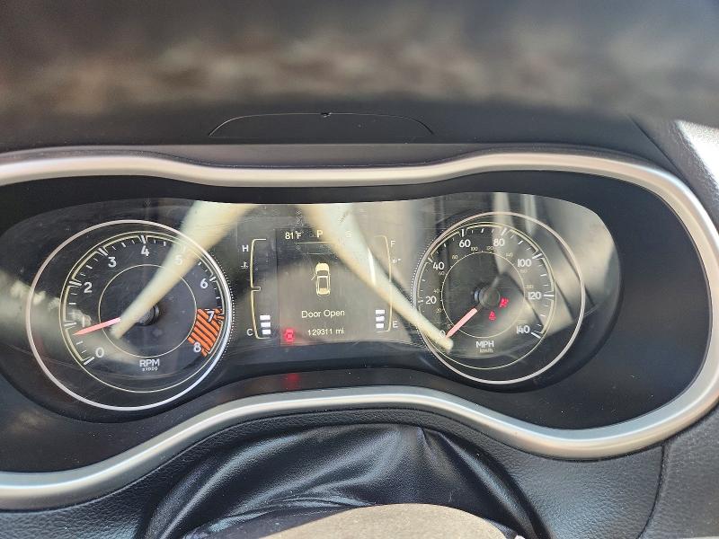 67814836 :رقم المزاد ، 1C4PJLCS3EW115304 vin ، 2014 Jeep Cherokee مزاد بيع