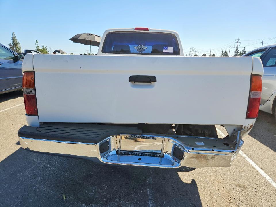 2000 Toyota Tacoma მანქანა იყიდება აუქციონზე, vin: 4TANL42N0YZ593343, აუქციონის ნომერი: 71298546