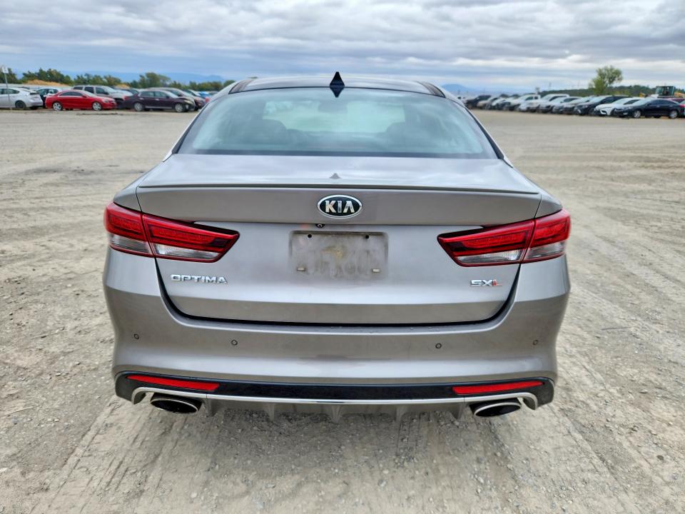 Auction sale of the 2018 Kia Optima, vin: 5XXGV4L2XJG220427, lot number: 67835416