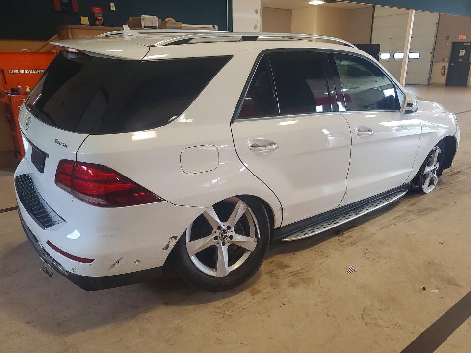 67122656 :رقم المزاد ، 4JGDA5HB6JB051652 vin ، 2018 Mercedes-benz Gle مزاد بيع