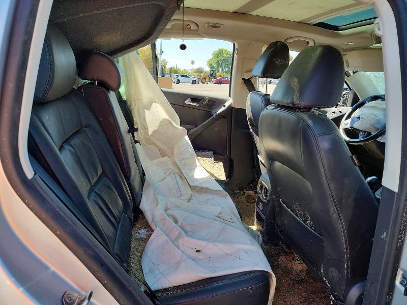 67636296 :رقم المزاد ، WVGVV7AX1HK009460 vin ، 2017 Volkswagen Tiguan مزاد بيع