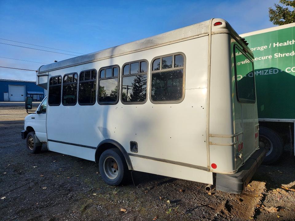 69012526 :رقم المزاد ، 1FDFE4FS6BDA63087         vin ، 2011 Ford Econoline مزاد بيع