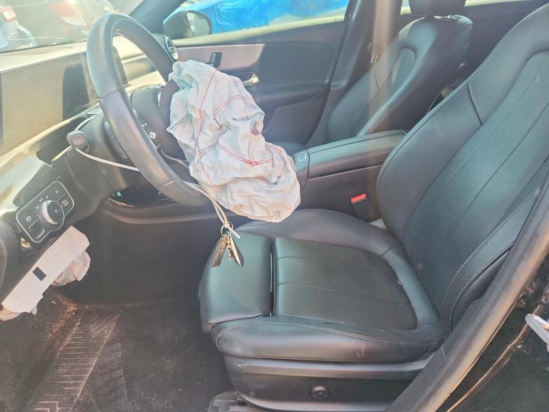 69411916 :رقم المزاد ، W1K3G4EB0MJ267073 vin ، 2021 Mercedes-benz A مزاد بيع