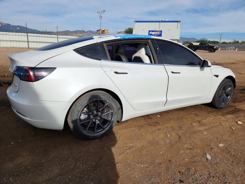Auction sale of the 2022 Tesla Model 3, vin: 5YJ3E1EB8NF315619        , lot number: 69132076