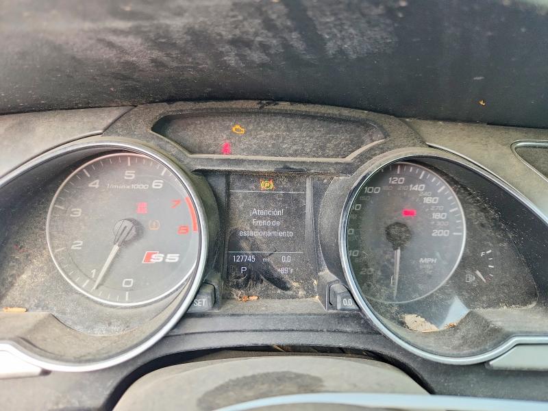 67697946 :رقم المزاد ، WAUVGAFH5BN003385 vin ، 2011 Audi S5 مزاد بيع