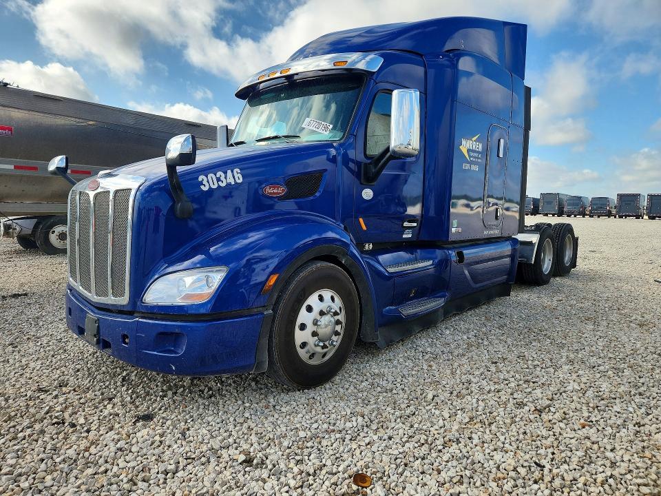 67720196 :رقم المزاد ، 1XPBDP9X8LD656402 vin ، 2020 Peterbilt 579 مزاد بيع