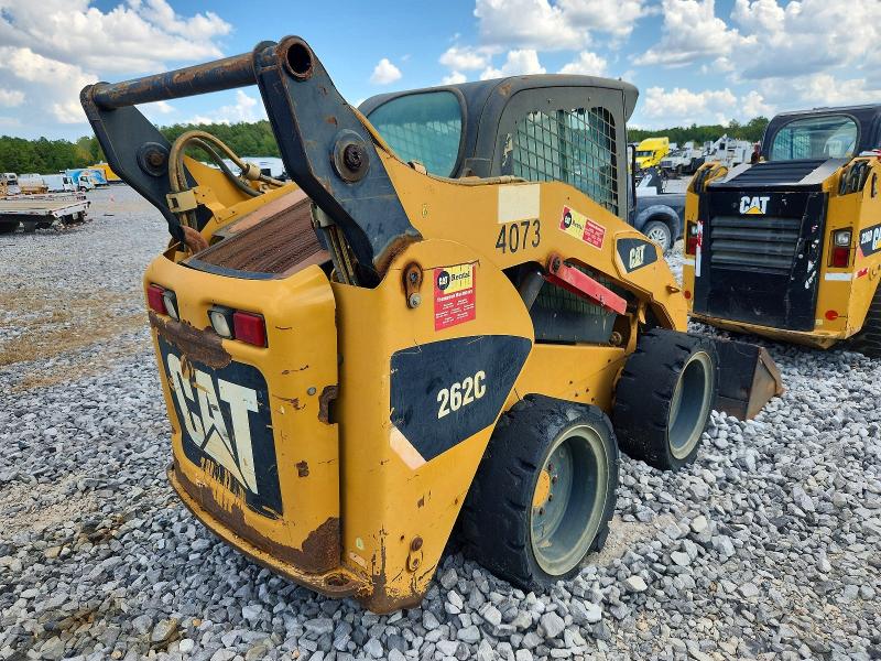 66987536 :رقم المزاد ، CAT0262CJMST04073 vin ، 2017 Caterpillar 236d Skid Steer مزاد بيع
