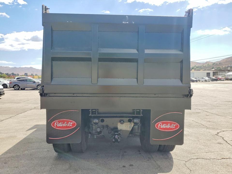 71039386 :رقم المزاد ، 1NPWL78X7CD143741 vin ، 2012 Peterbilt 388 مزاد بيع