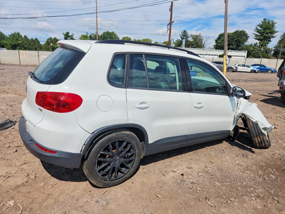 Aukcja sprzedaży 2016 Volkswagen Tiguan, vin: WVGAV7AX4GW529142, numer aukcji: 68410326