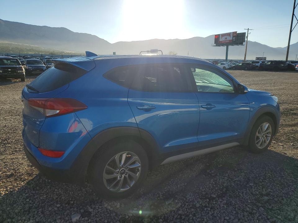 70316756 :رقم المزاد ، KM8J3CA48HU448694 vin ، 2017 Hyundai Tucson مزاد بيع
