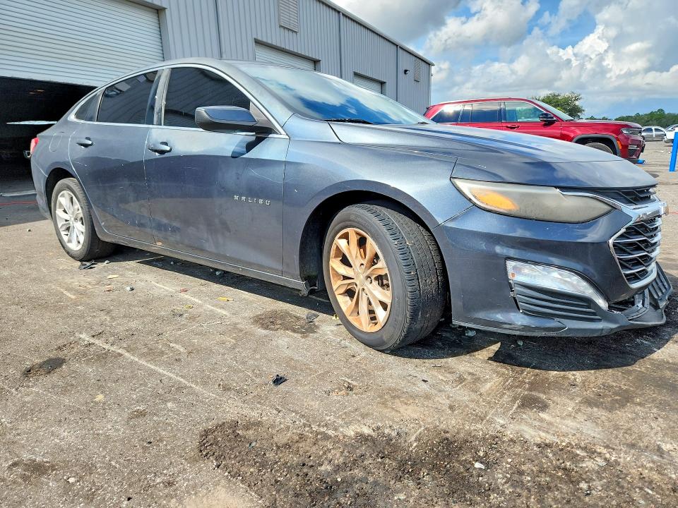 69114166 :رقم المزاد ، 1G1ZD5ST8KF166095 vin ، 2019 Chevrolet Malibu مزاد بيع