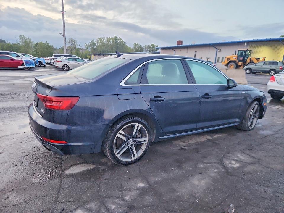 Продаж на аукціоні авто 2018 Audi A4, vin: WAUENAF45JA140030, номер лоту: 67685286