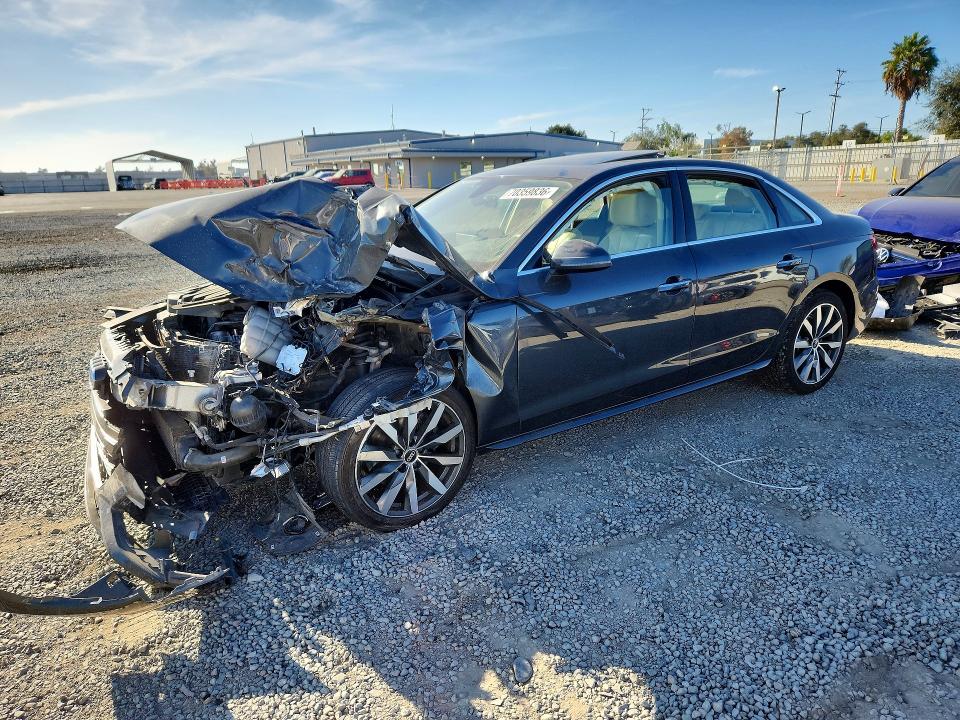 70359836 :رقم المزاد ، WAUABAF42MA086651 vin ، 2021 Audi A4 مزاد بيع