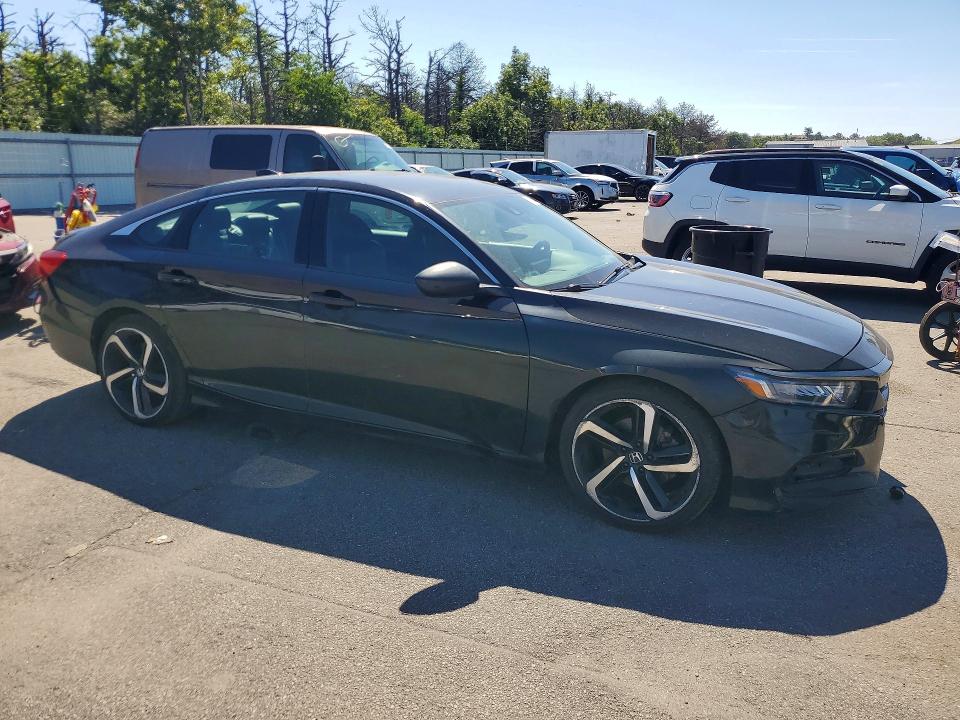 Продаж на аукціоні авто 2018 Honda Accord, vin: 1HGCV1F3XJA204081, номер лоту: 67336556