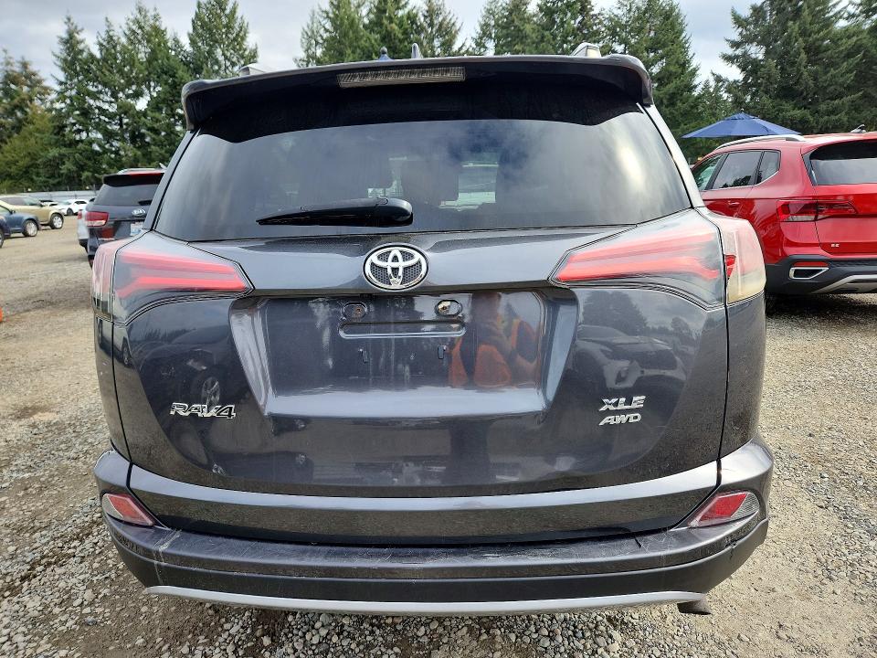 69455656 :رقم المزاد ، 2T3RFREVXJW847121 vin ، 2018 Toyota Rav4 مزاد بيع