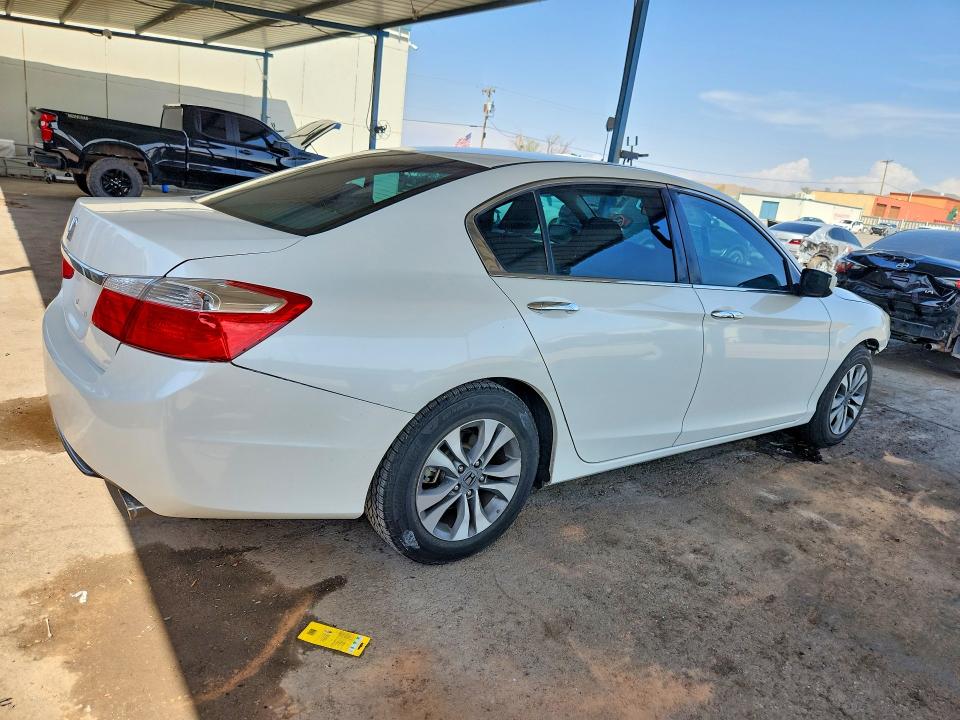2015 Honda Accord მანქანა იყიდება აუქციონზე, vin: 1HGCR2F3XFA123308, აუქციონის ნომერი: 69358186