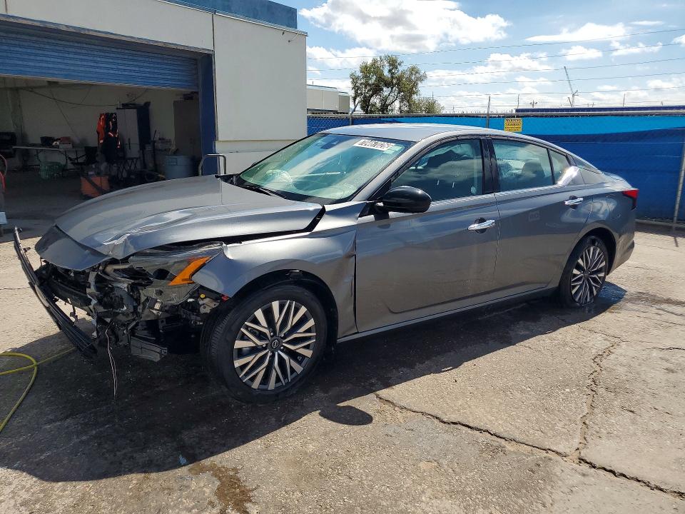 Auction sale of the 2025 Nissan Altima, vin: 1N4BL4DV3SN423793, lot number: 70467026