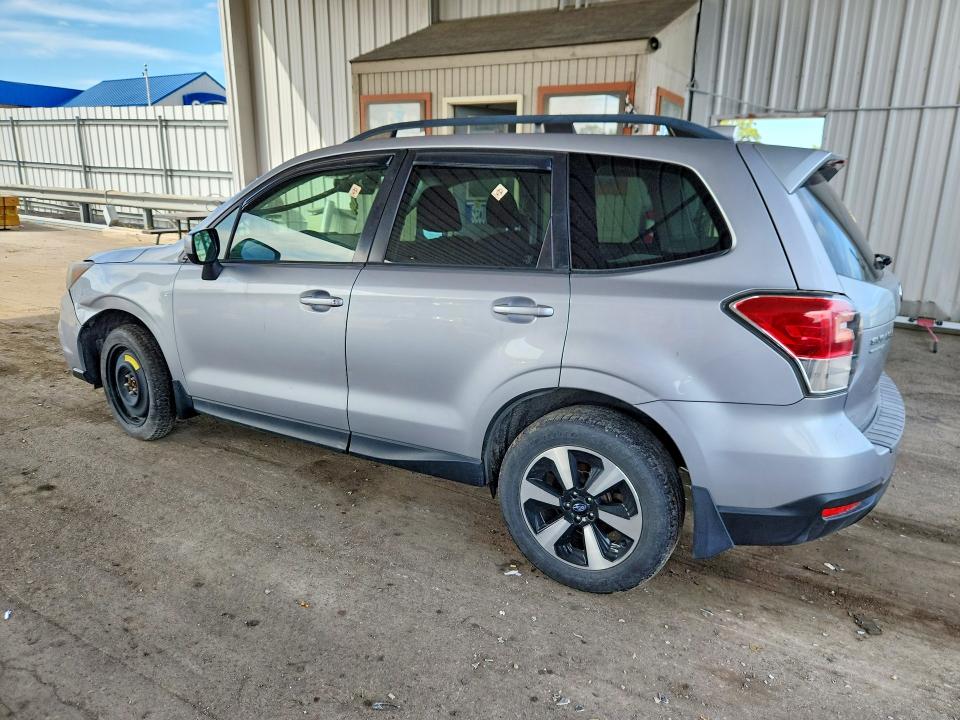 Продаж на аукціоні авто 2018 Subaru Forester, vin: JF2SJAEC5JH403782, номер лоту: 68887096