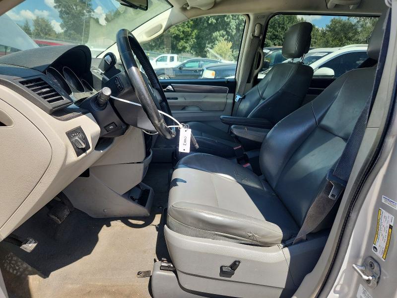 Продажа на аукционе авто 2010 Volkswagen Routan, vin: 2V4RW3D11AR354018, номер лота: 68517766