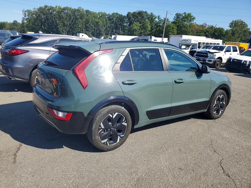 2023 Kia Niro მანქანა იყიდება აუქციონზე, vin: KNDCR3L17P5024902, აუქციონის ნომერი: 67873566