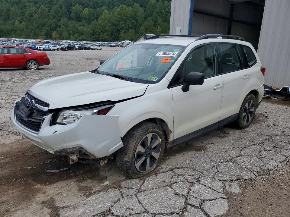 67985976 :رقم المزاد ، JF2SJABC7HH460418 vin ، 2017 Subaru Forester مزاد بيع