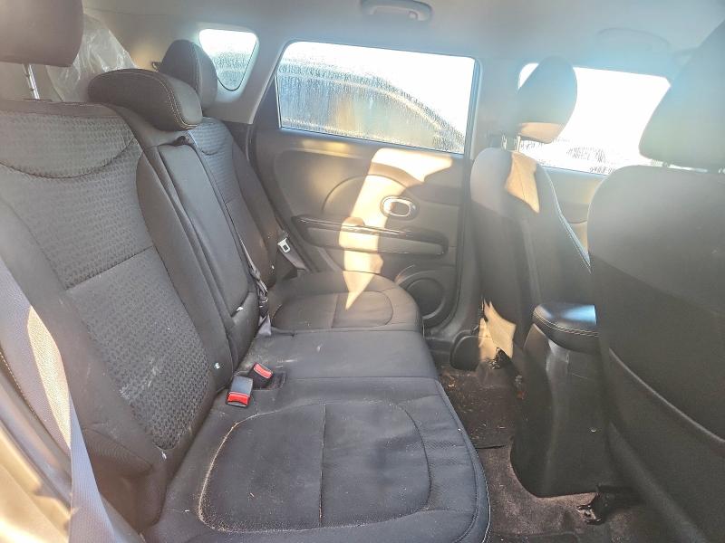 68435326 :رقم المزاد ، KNDJP3A59F7228977 vin ، 2015 Kia Soul مزاد بيع