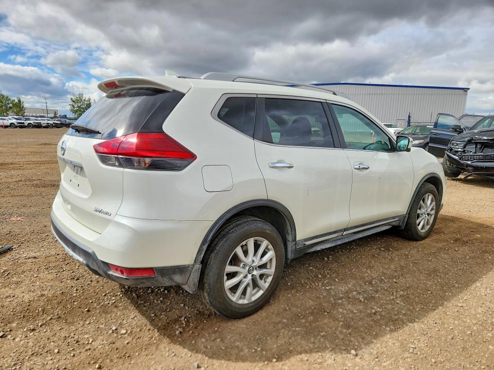 2017 Nissan Rogue მანქანა იყიდება აუქციონზე, vin: 5N1AT2MM4HC853740, აუქციონის ნომერი: 67710316