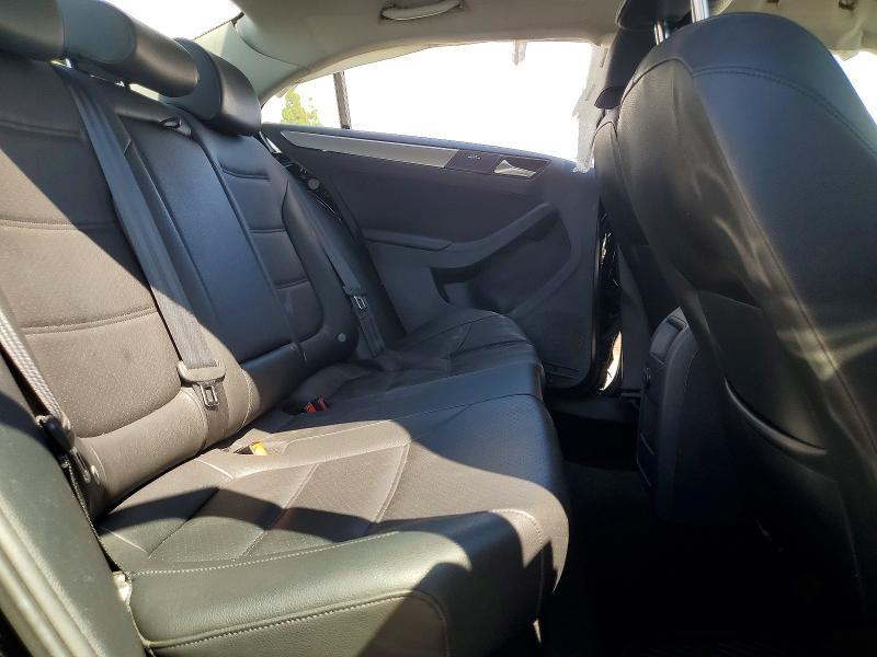 66106046 :رقم المزاد ، 3VWDB7AJ8HM204367 vin ، 2017 Volkswagen Jetta مزاد بيع