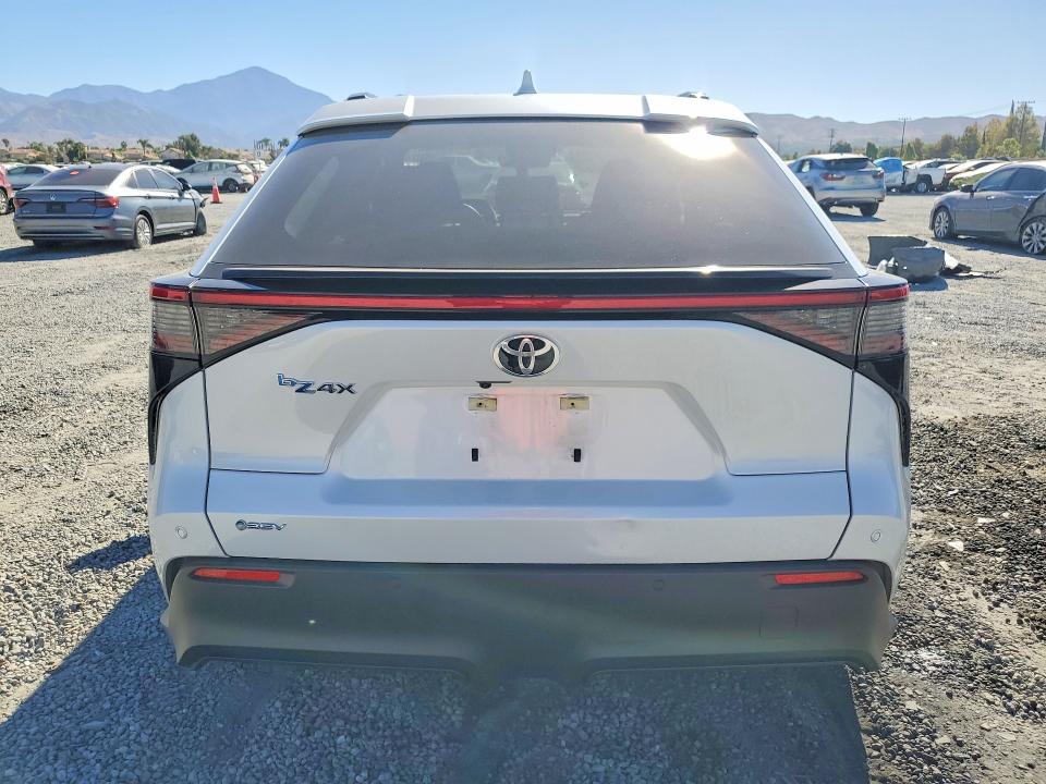67296496 :رقم المزاد ، JTMAAAAA6RA043084 vin ، 2024 Toyota Bz4x مزاد بيع