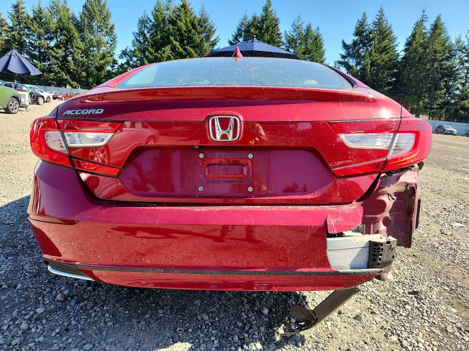 69434526 :رقم المزاد ، 1HGCV1F11JA218658 vin ، 2018 Honda Accord مزاد بيع