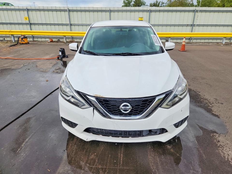 Продажа на аукционе авто 2019 Nissan Sentra, vin: 3N1AB7AP1KY262544, номер лота: 69632256