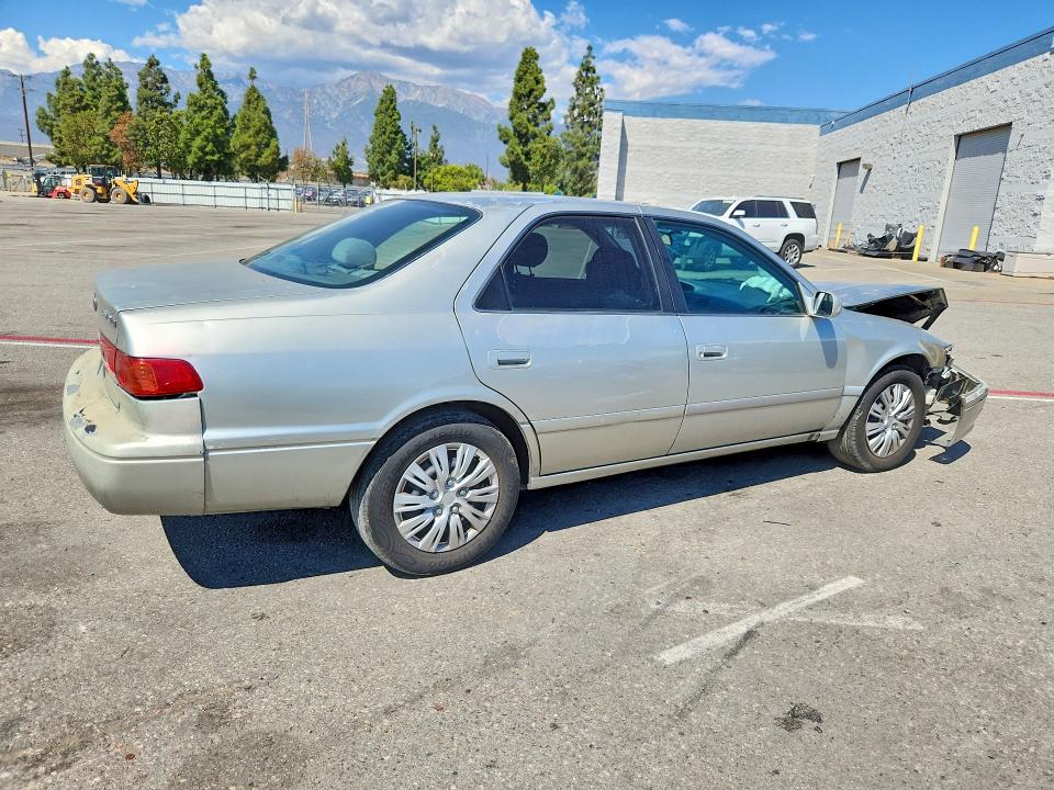 Продаж на аукціоні авто 2000 Toyota Camry, vin: JT2BG22K7Y0502961, номер лоту: 70549866
