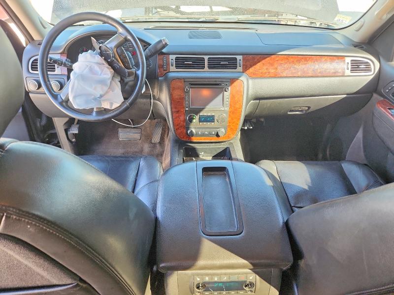 68644736 :رقم المزاد ، 1GNSKKE78CR320534 vin ، 2012 Chevrolet Suburban مزاد بيع