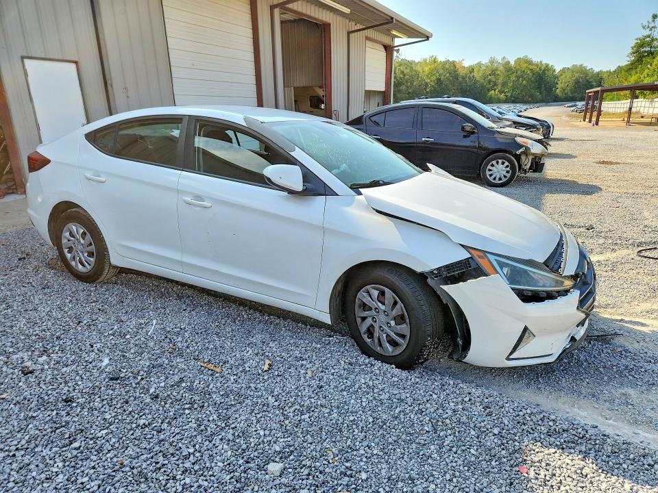 2020 Hyundai Elantra მანქანა იყიდება აუქციონზე, vin: 5NPD74LF4LH500626, აუქციონის ნომერი: 68196516