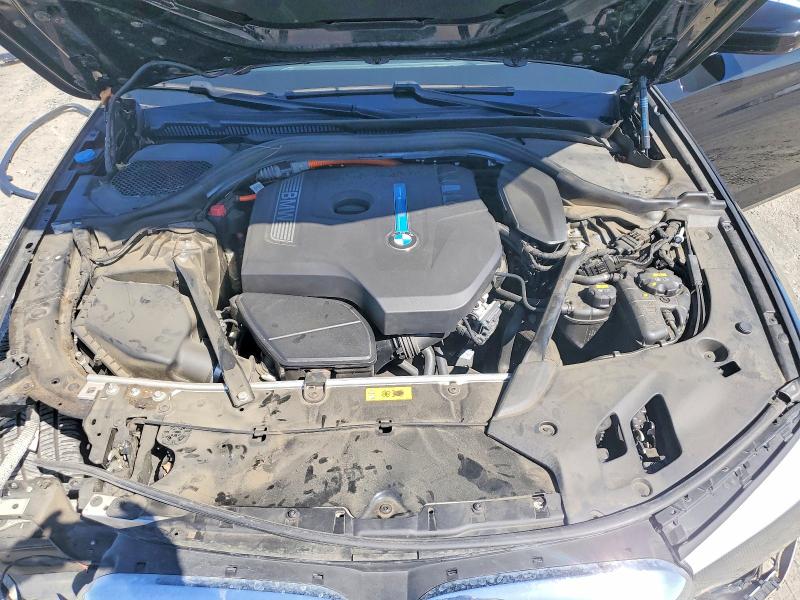 68241196 :رقم المزاد ، WBAJA9C55JG623116 vin ، 2018 Bmw 530e مزاد بيع