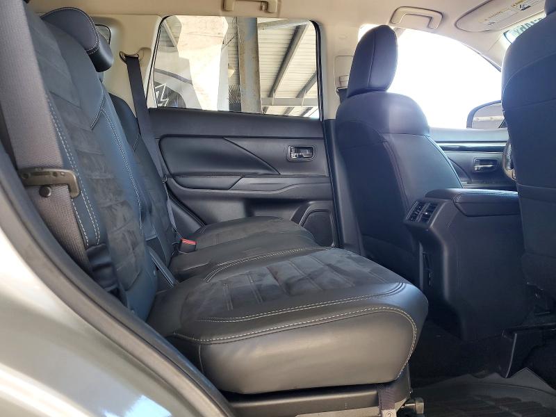 68654246 :رقم المزاد ، JA4AD3A38LZ017755 vin ، 2020 Mitsubishi Outlander مزاد بيع